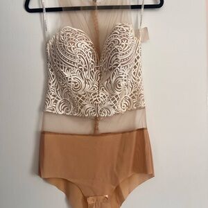 Martina Liana white embroidered body suit